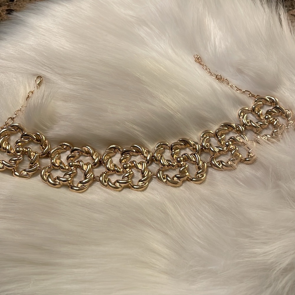 Gold Choker Necklace - Picture 6 of 11
